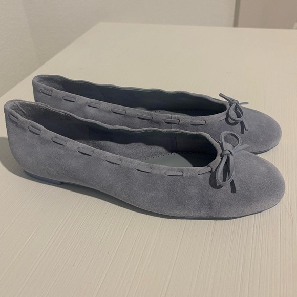 Reformation x Devon Lee Carlson blue suede flats - Picture 3 of 4